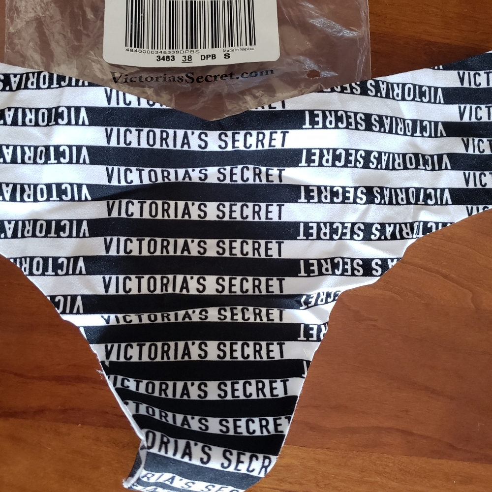 Victoria Secret No Show Thong Panty
